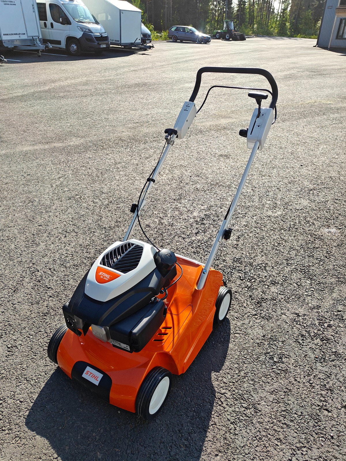 Stihl RL 540 -nurmikonleikkuri vuokralle Seinäjoella